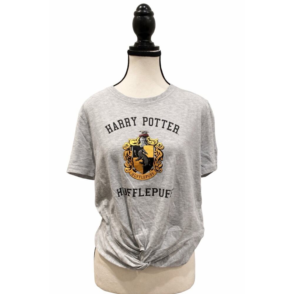 Harry Potter Hufflepuff Women’s Medium Gray Front Knot Graphic Tee Shirt